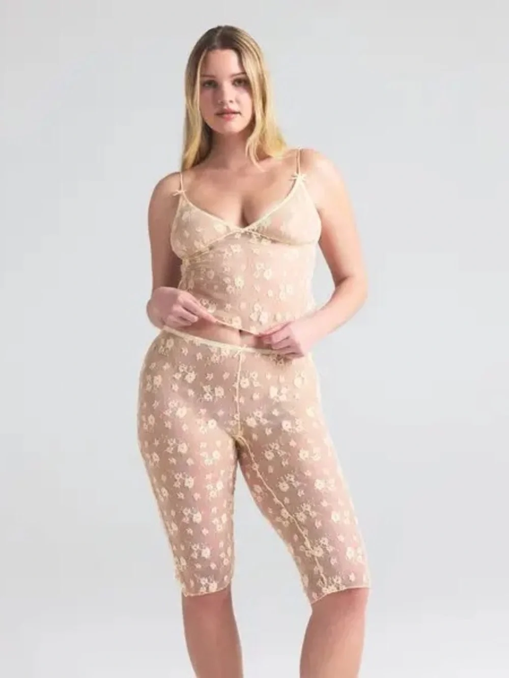 SKIMS Spring Intimates Capri - Picture 3 of 7